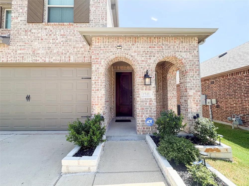 1741 Horseshoe Lane Van Alstyne, TX 75495