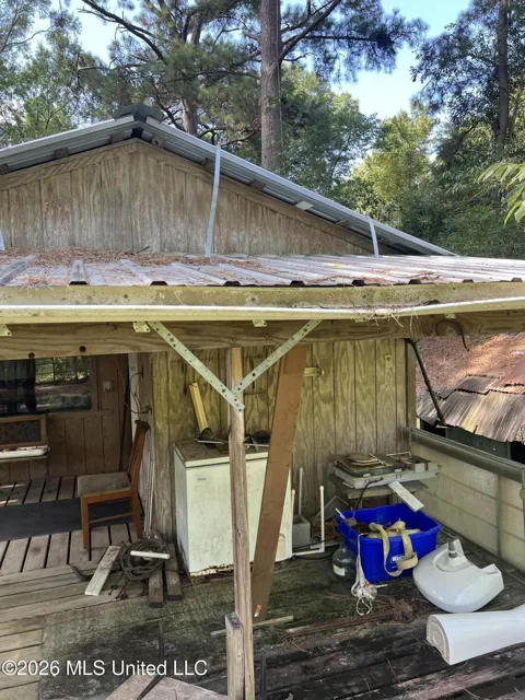 15546 Broadus Road