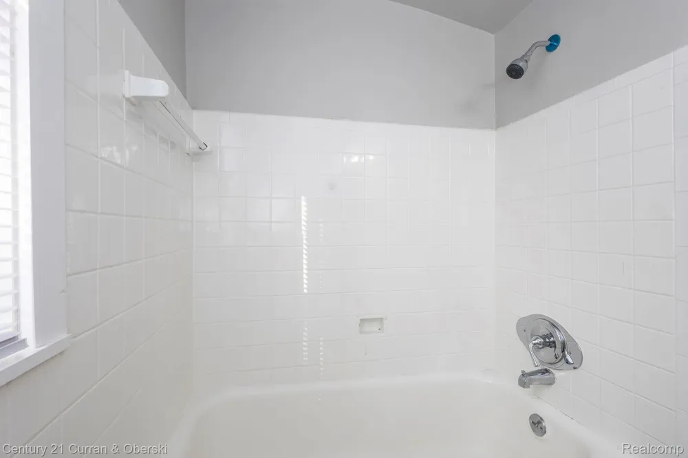 18943 Greydale Avenue Detroit City, MI 48219