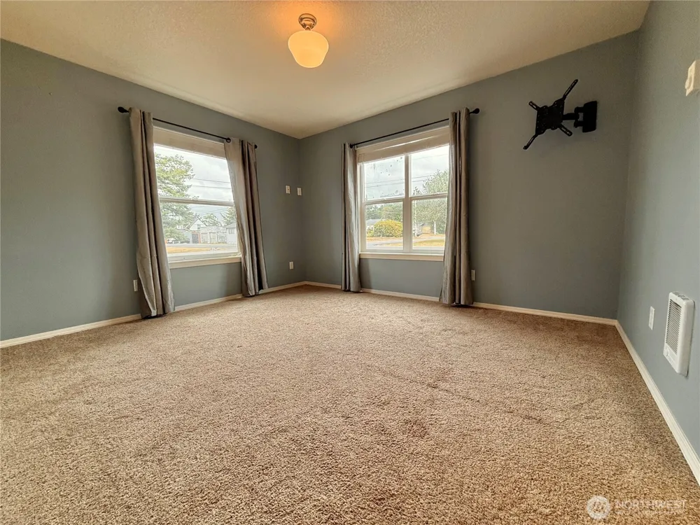 26209 Place Ocean Park, WA 98640