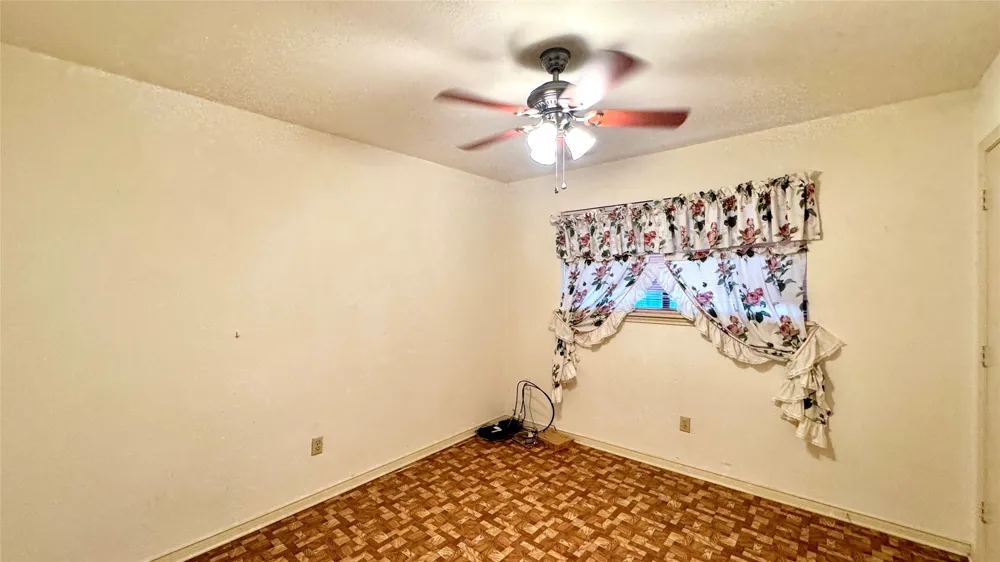 1809 Westgate Drive Terrell, TX 75160