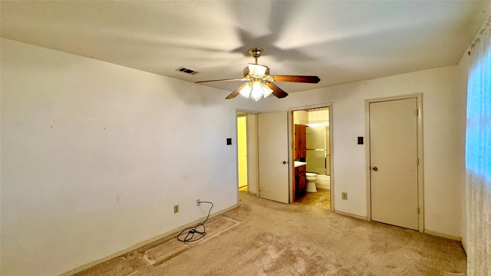1809 Westgate Drive Terrell, TX 75160