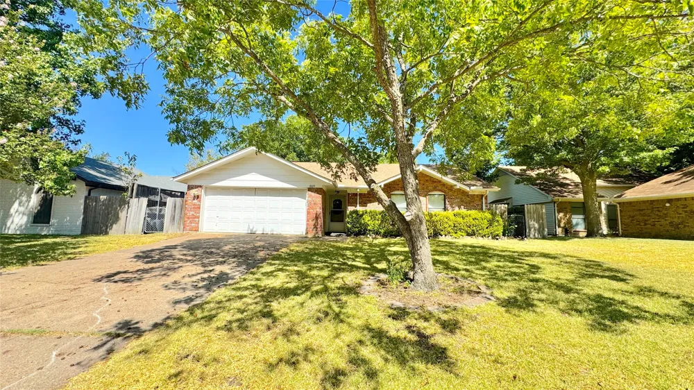 1809 Westgate Drive Terrell, TX 75160