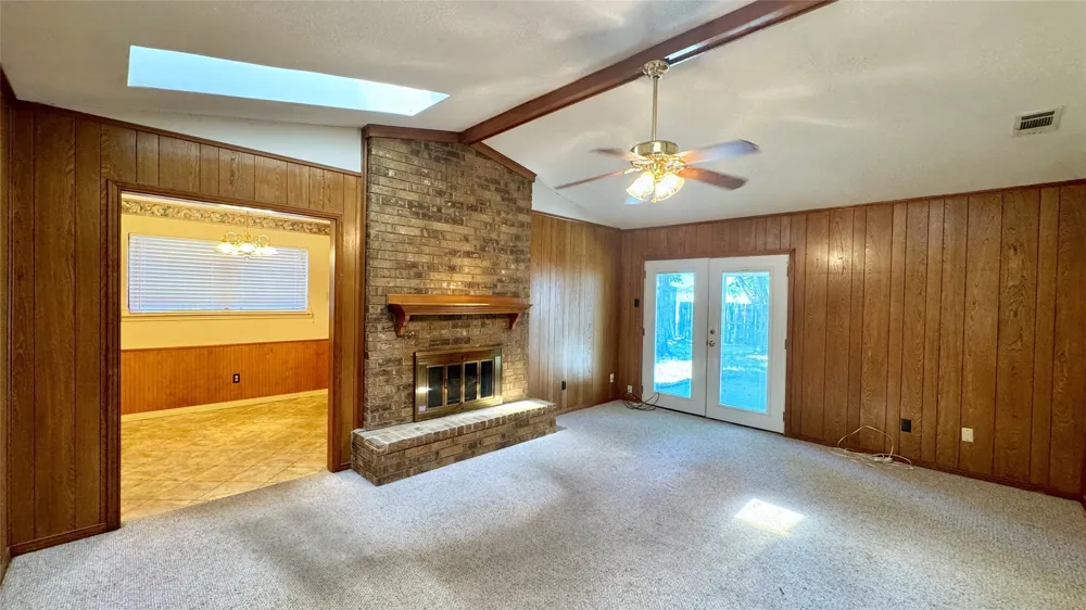 1809 Westgate Drive Terrell, TX 75160