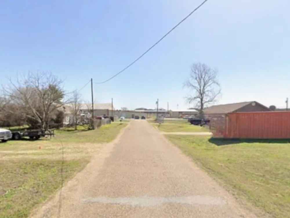172 Joanne Drive Gholson, TX 76705