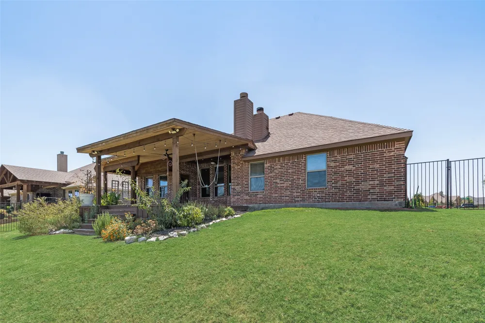 1812 Fair Oaks Lane Royse City, TX 75189
