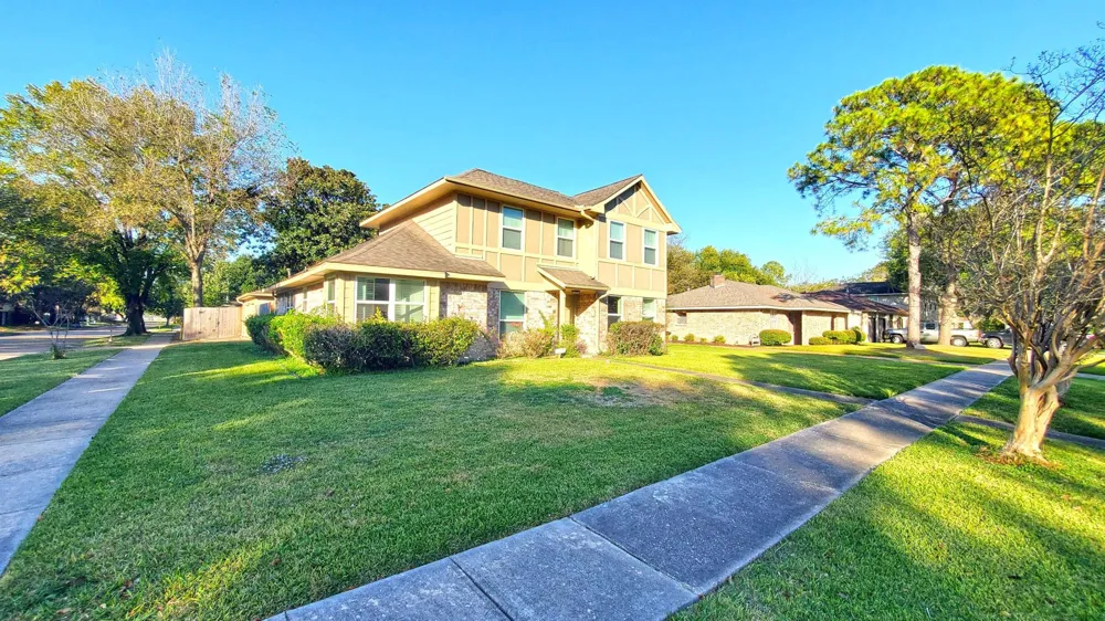 12870 Westella Drive Houston, TX 77077