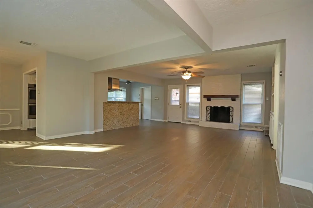 12870 Westella Drive Houston, TX 77077