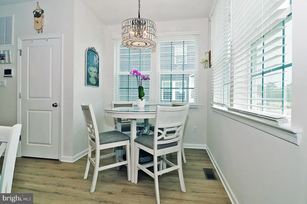 16 BAYBREEZE DRIVE Waretown, NJ 08758