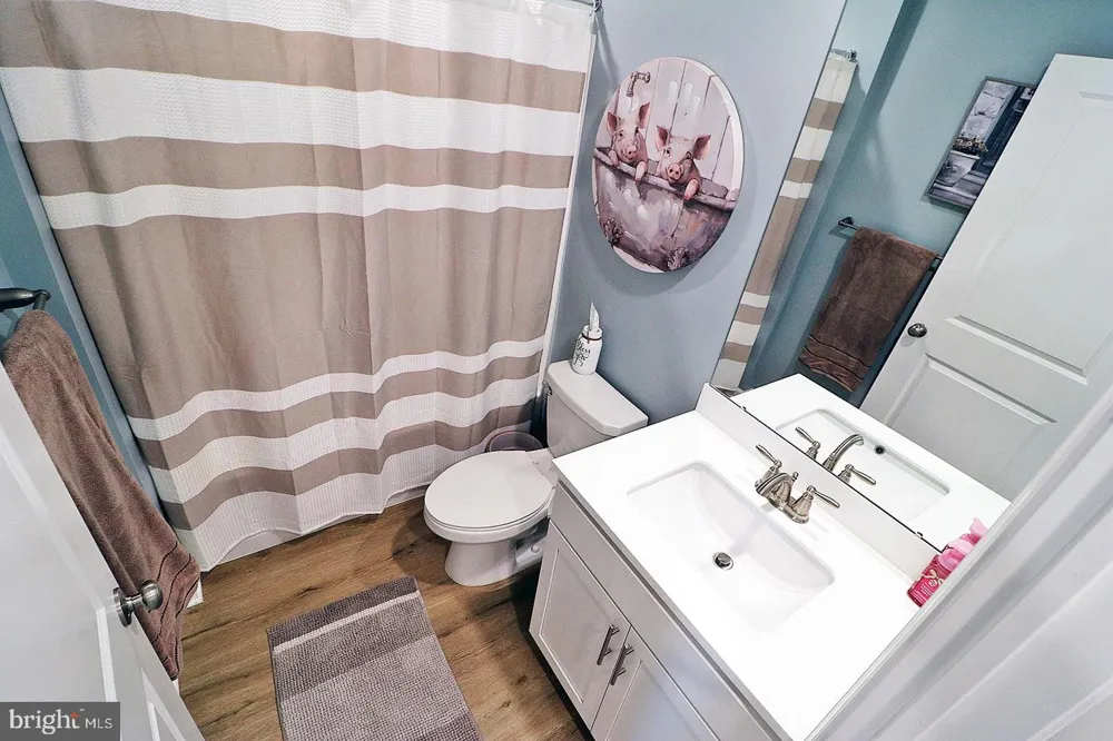 16 BAYBREEZE DRIVE Waretown, NJ 08758