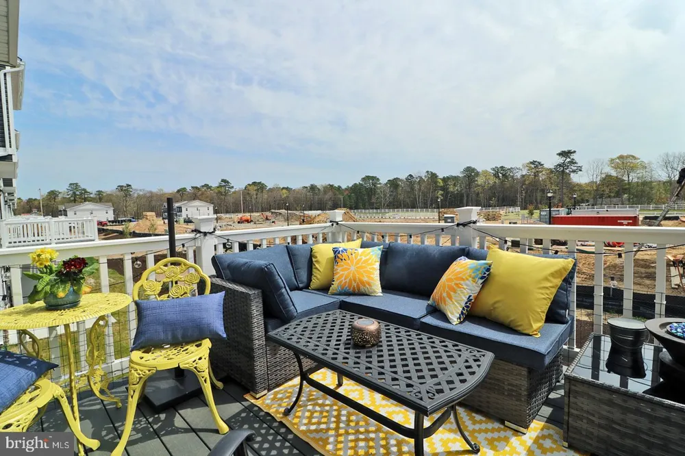16 BAYBREEZE DRIVE Waretown, NJ 08758
