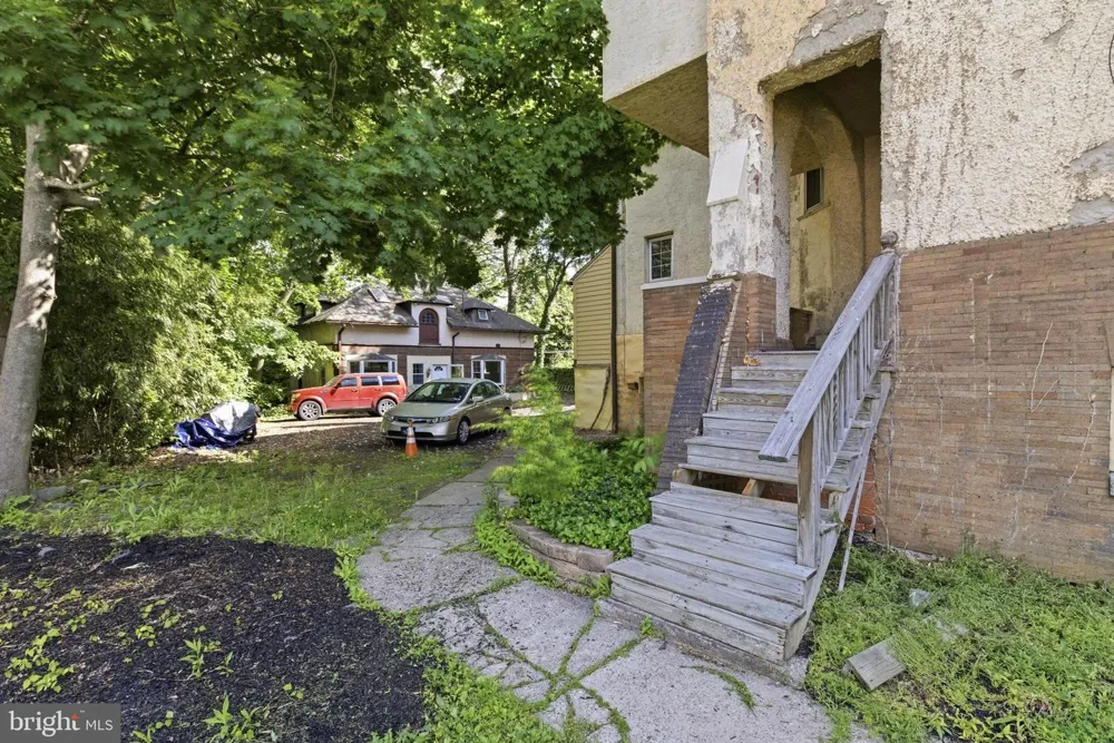 5939 DREXEL ROAD #FL-1 Philadelphia, PA 19131