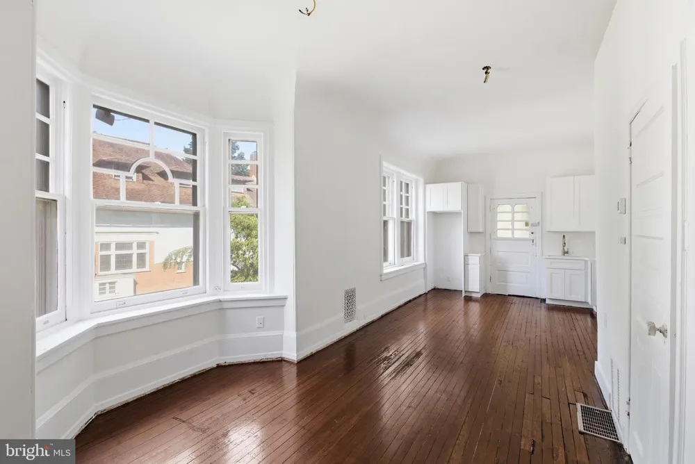 5939 DREXEL ROAD #FL-1 Philadelphia, PA 19131