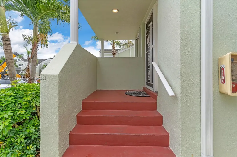 2520 SE 20th Pl #204-B Homestead, FL 33035