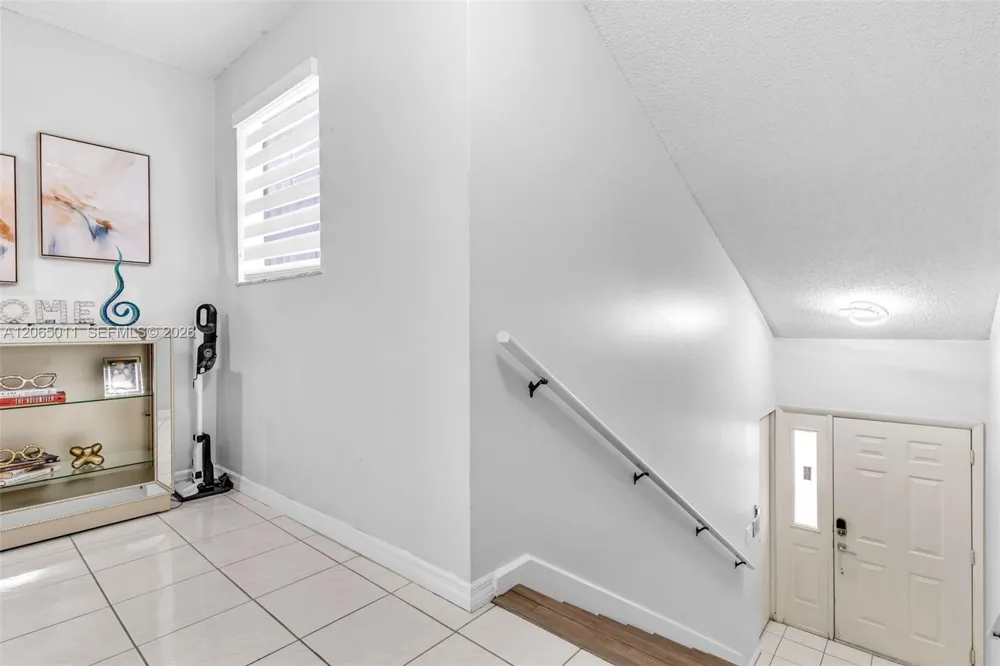 2520 SE 20th Pl #204-B Homestead, FL 33035