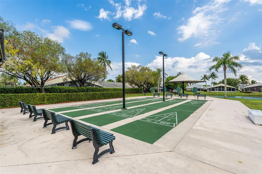 2520 SE 20th Pl #204-B Homestead, FL 33035