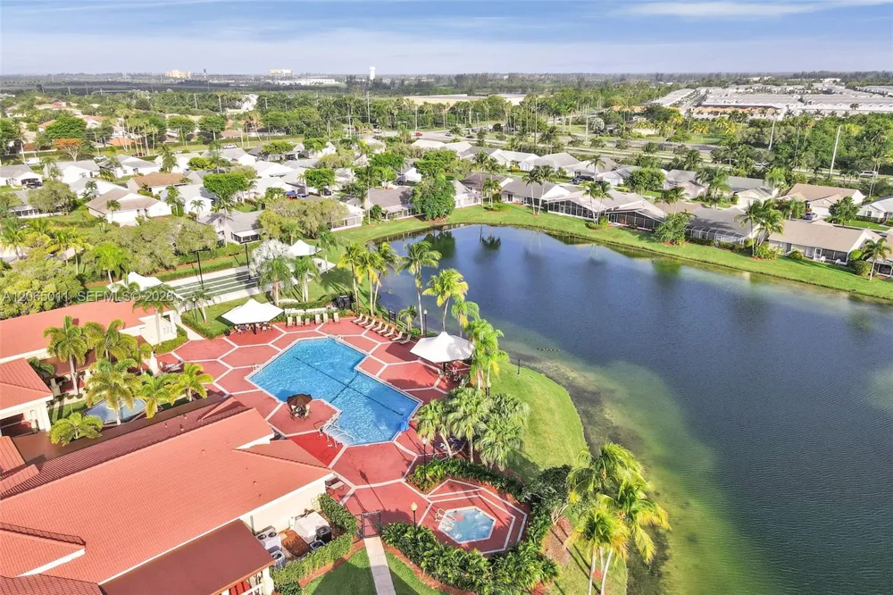 2520 SE 20th Pl #204-B Homestead, FL 33035