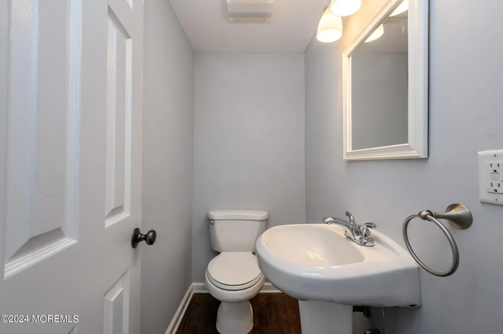 19 Mount Street Red Bank, NJ 07701