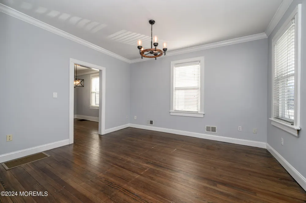 19 Mount Street Red Bank, NJ 07701