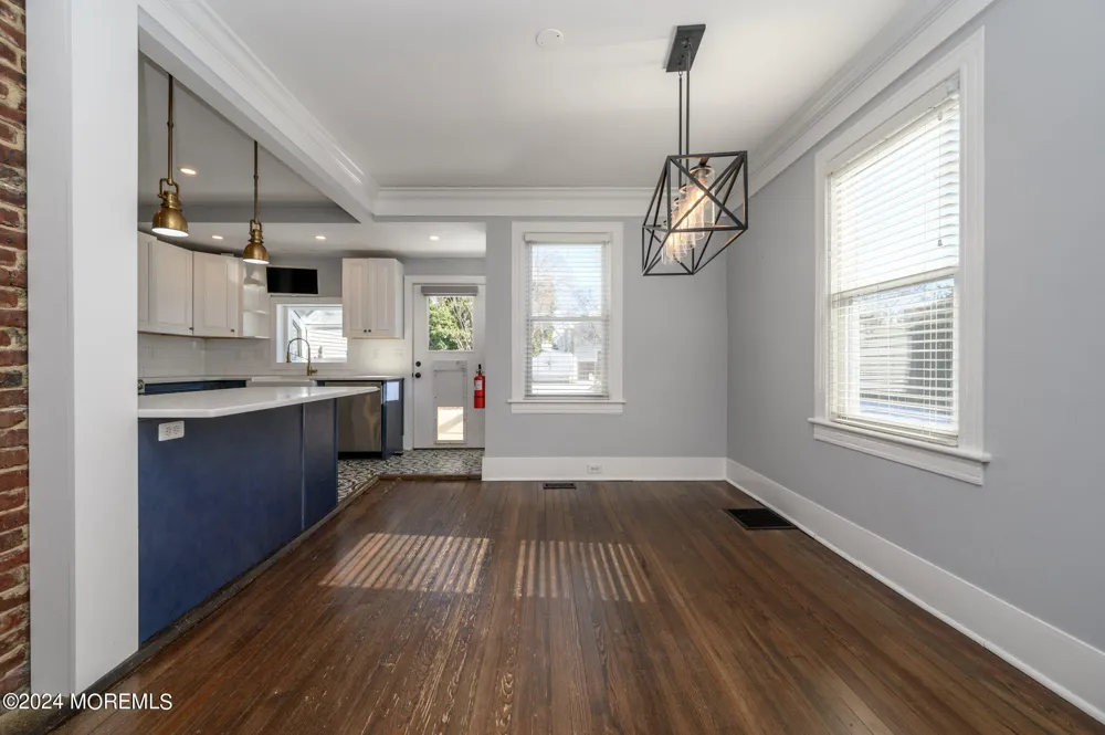 19 Mount Street Red Bank, NJ 07701