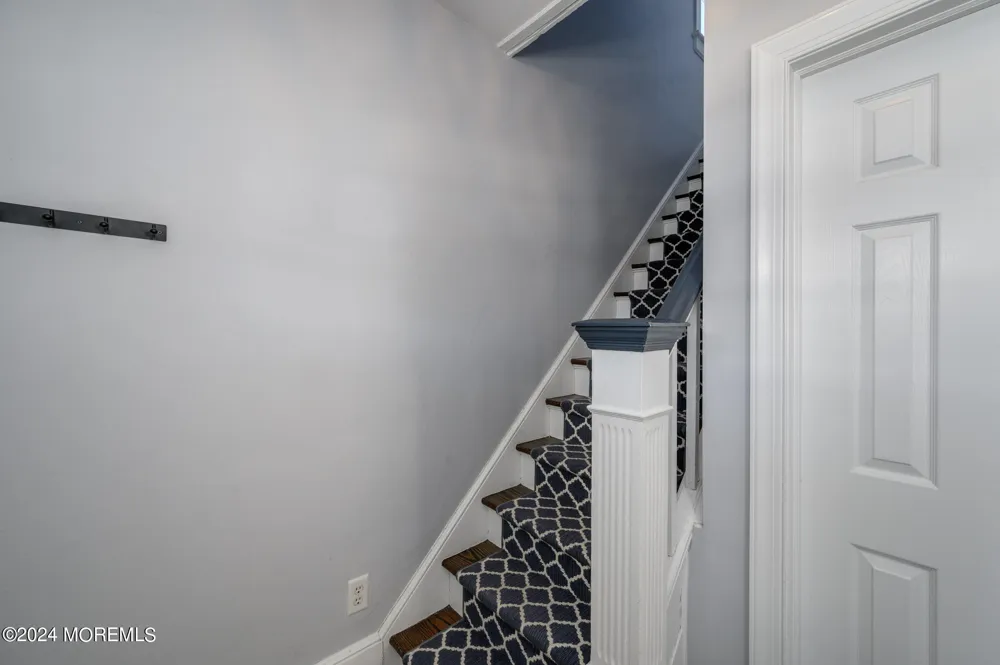 19 Mount Street Red Bank, NJ 07701