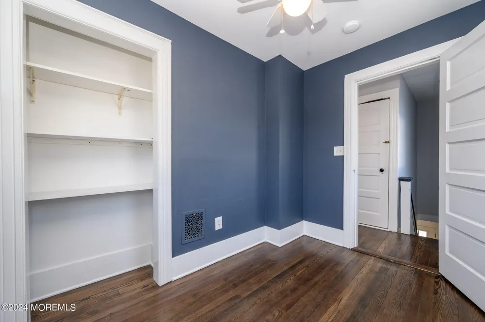 19 Mount Street Red Bank, NJ 07701