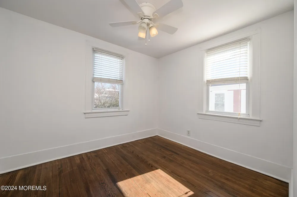 19 Mount Street Red Bank, NJ 07701