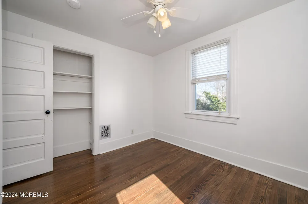 19 Mount Street Red Bank, NJ 07701