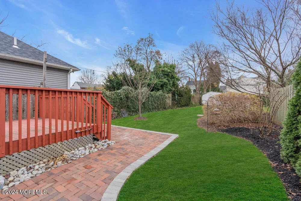 19 Mount Street Red Bank, NJ 07701