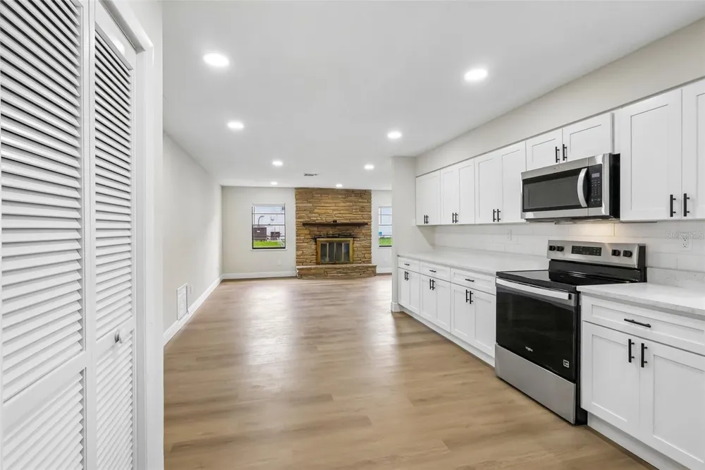 612 RODNEY DRIVE Altamonte Springs, FL 32701