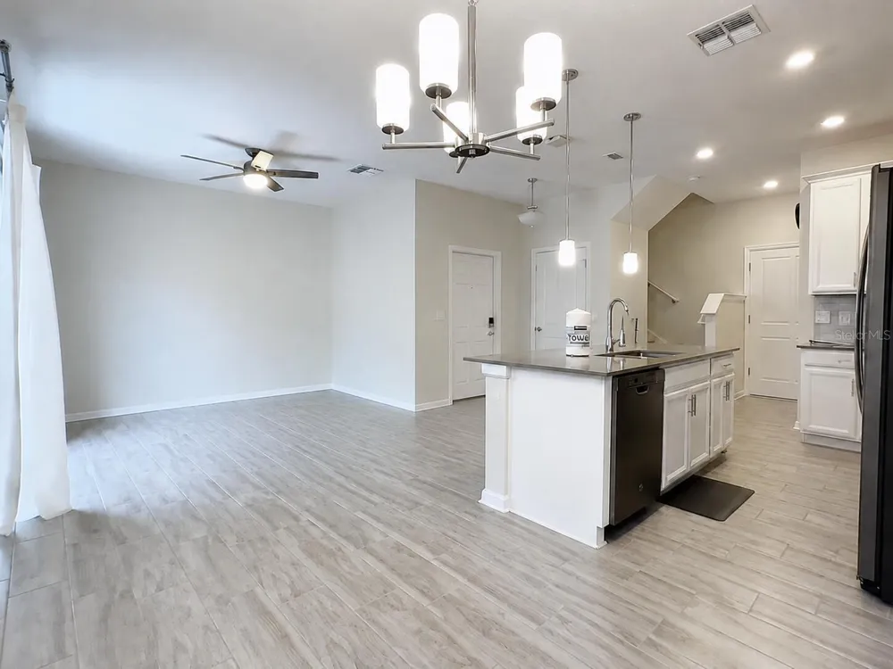 1312 SHINNECOCK HILLS DRIVE #1312 Davenport, FL 33896