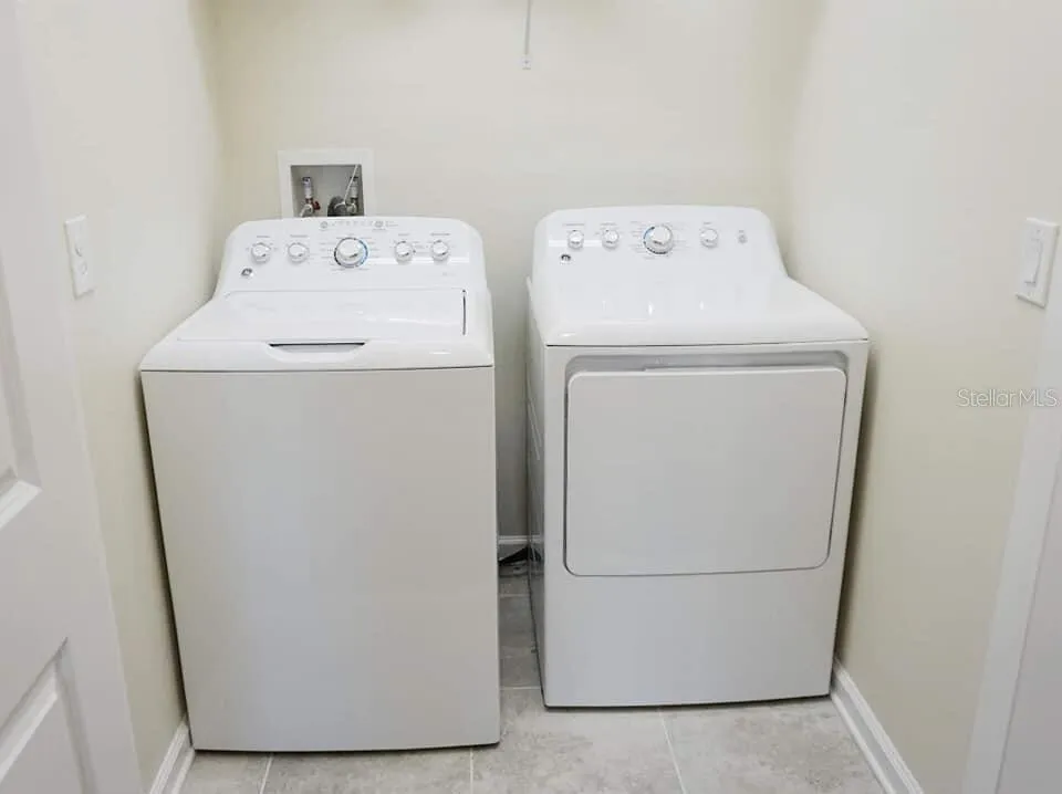 1312 SHINNECOCK HILLS DRIVE #1312 Davenport, FL 33896