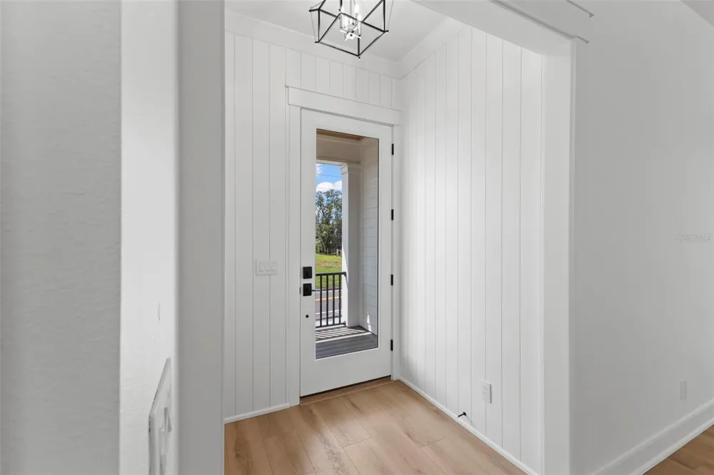 3534 OVERLOOK DRIVE NE St Petersburg, FL 33703