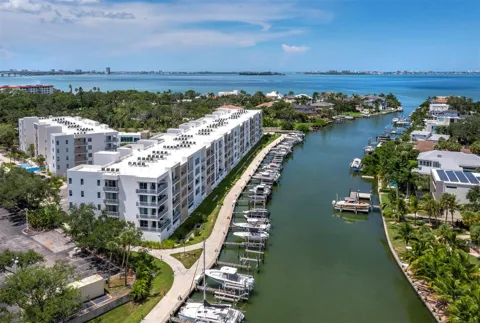 1709 TAMIAMI TRAIL #418