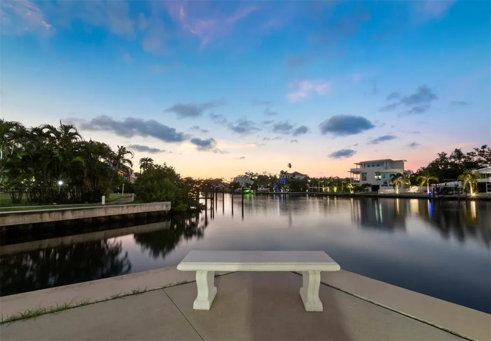 1709 TAMIAMI TRAIL #418 Sarasota, FL 34234