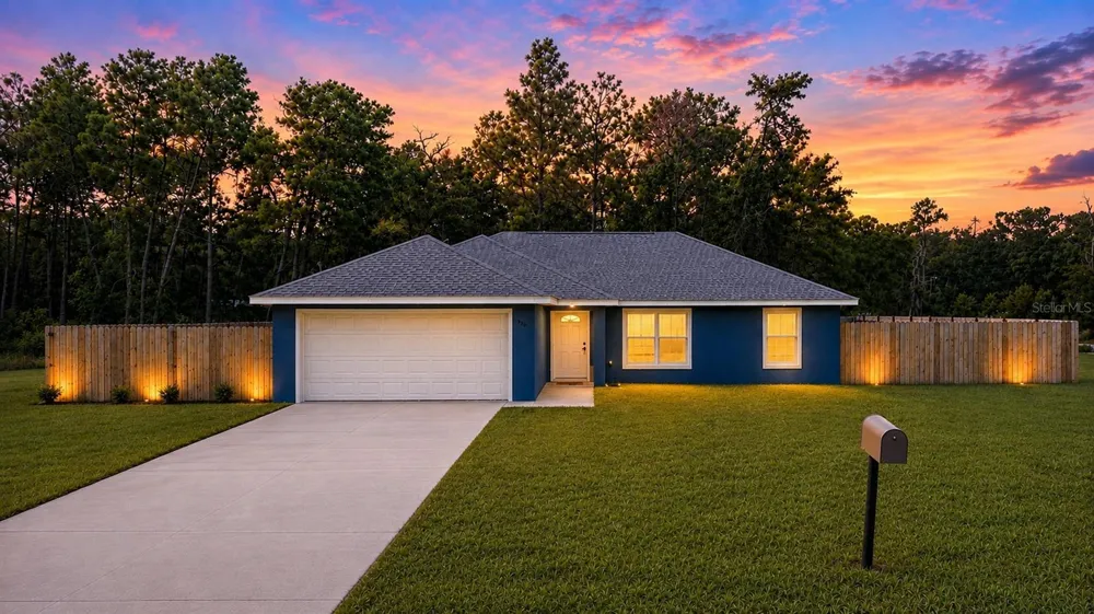 138 FISHER RUN Ocklawaha, FL 32179