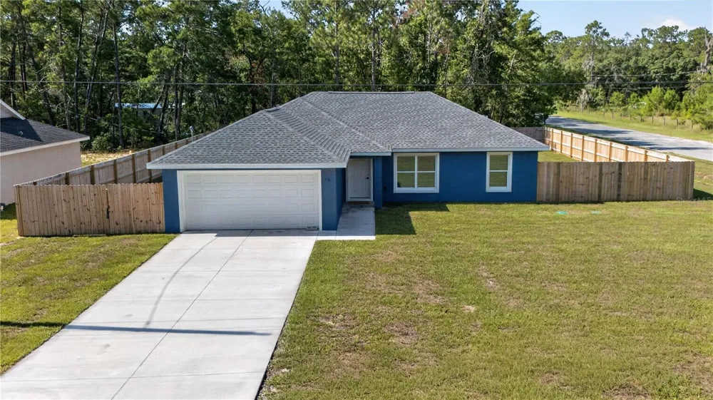 138 FISHER RUN Ocklawaha, FL 32179