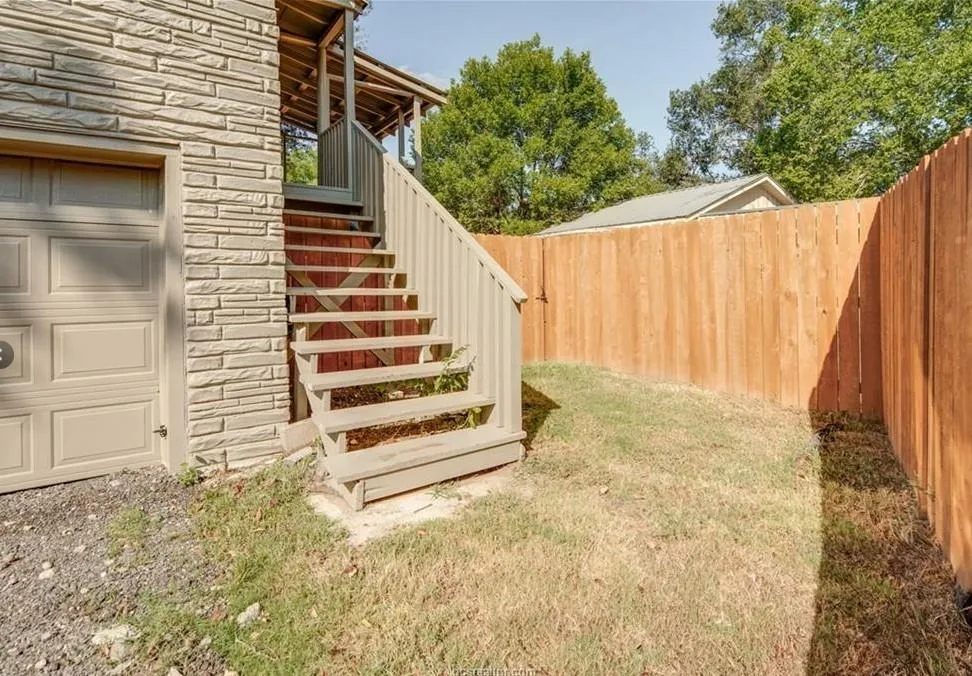 1209 Antone Street Bryan, TX 77803
