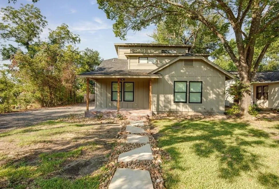 1209 Antone Street Bryan, TX 77803
