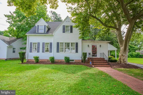 102 WINTER QUARTERS DRIVE