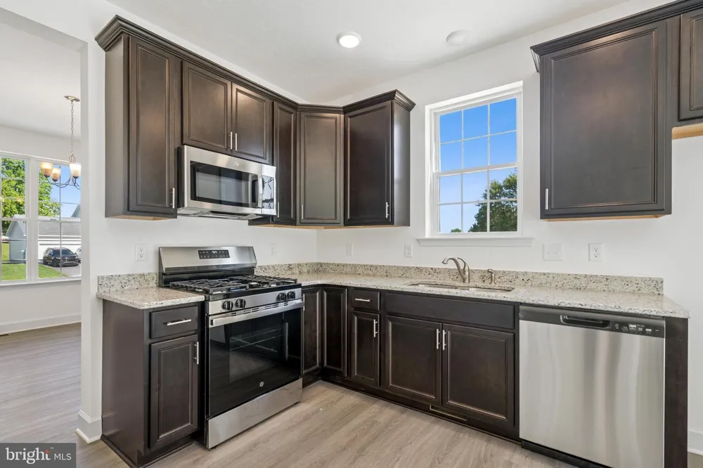 35 FRIAR RD #36 York, PA 17408