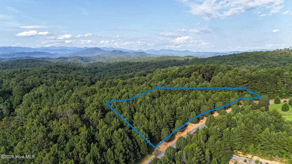 3 Dasali Way Murphy, NC 28906