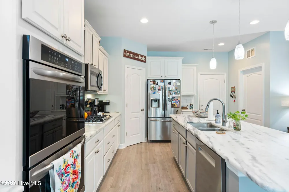 707 E Chatman Drive NW Calabash, NC 28467