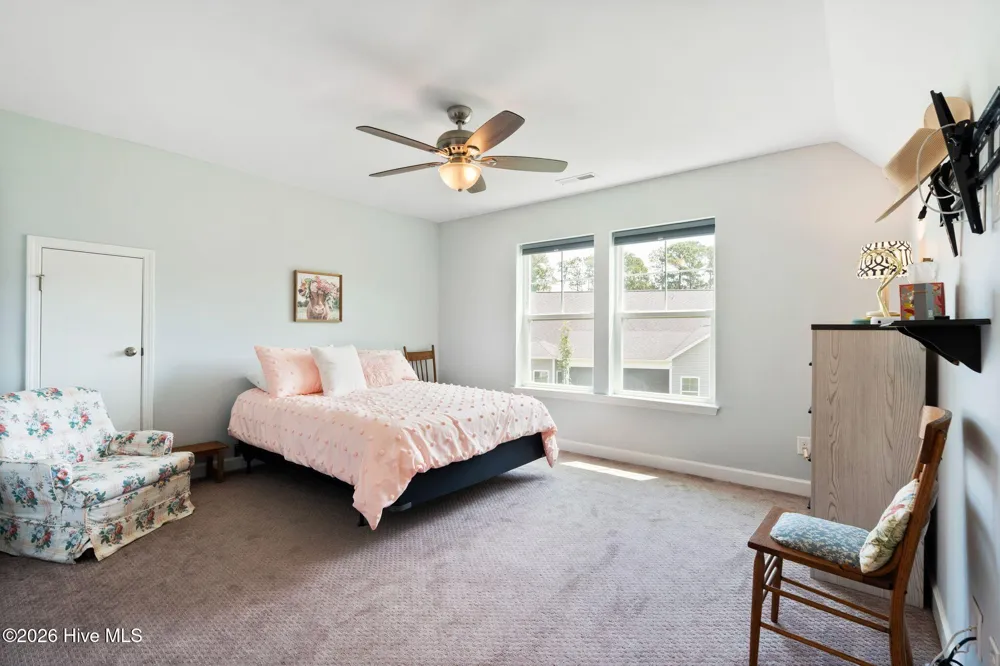 707 E Chatman Drive NW Calabash, NC 28467