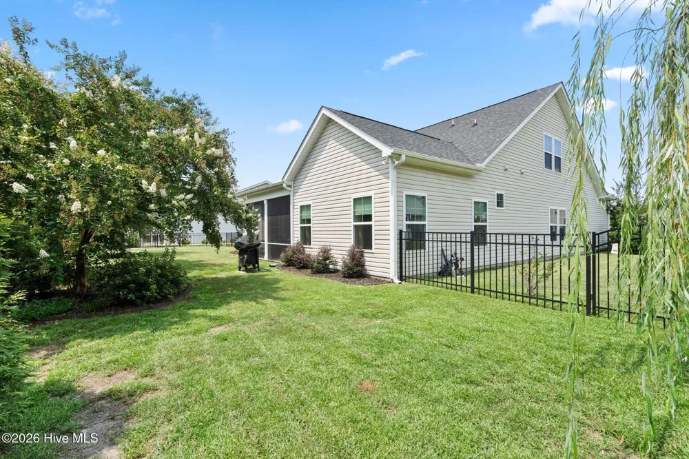 707 E Chatman Drive NW Calabash, NC 28467