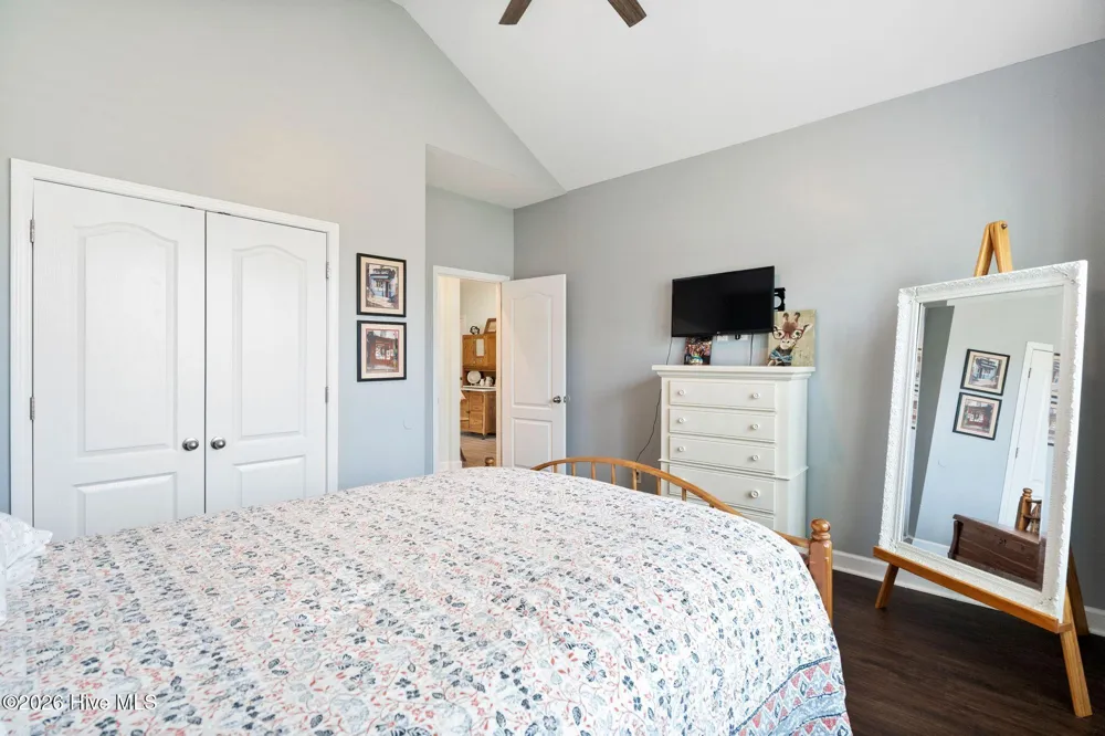 707 E Chatman Drive NW Calabash, NC 28467