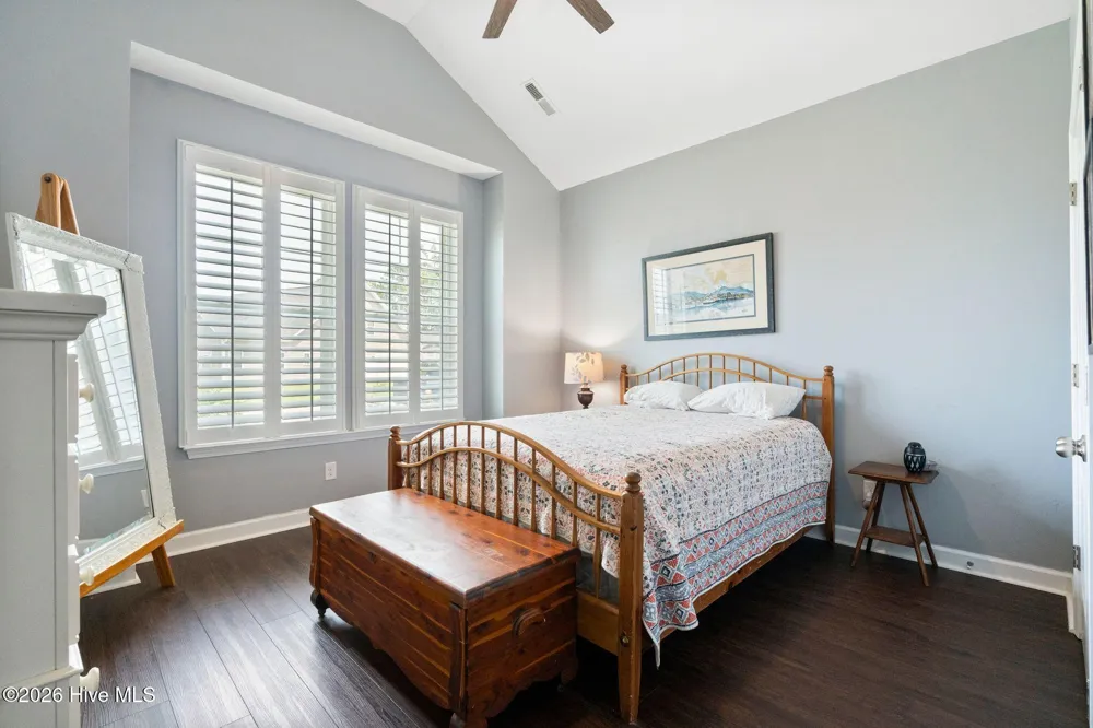 707 E Chatman Drive NW Calabash, NC 28467