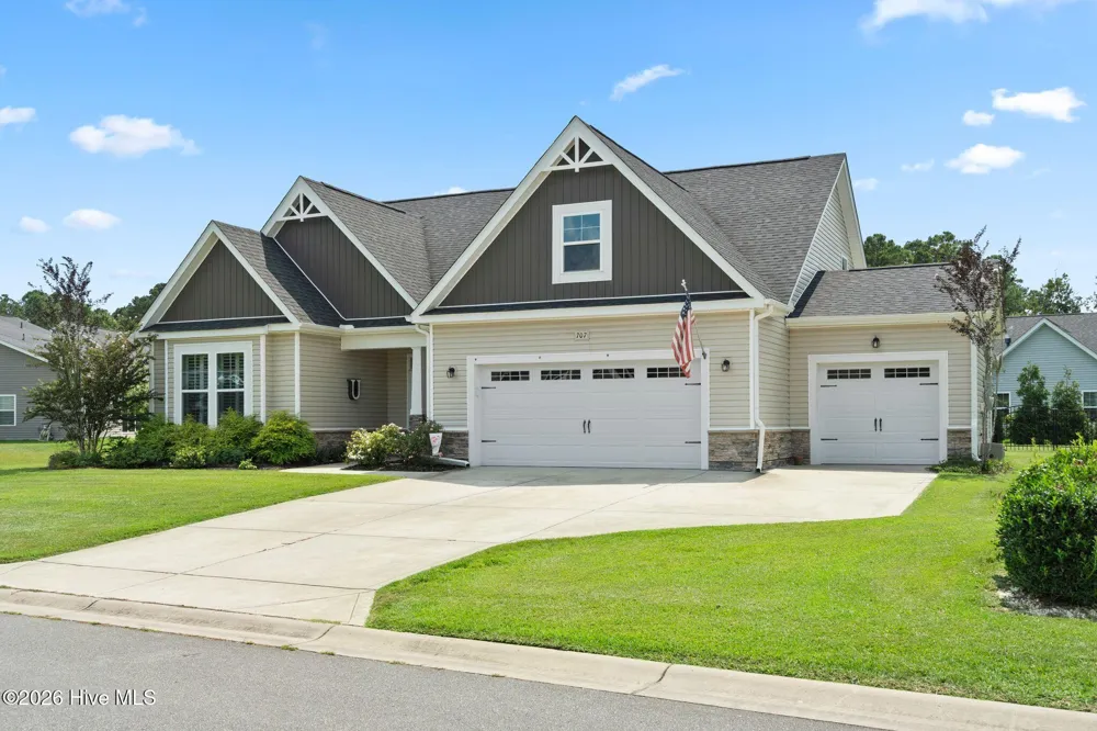 707 E Chatman Drive NW Calabash, NC 28467