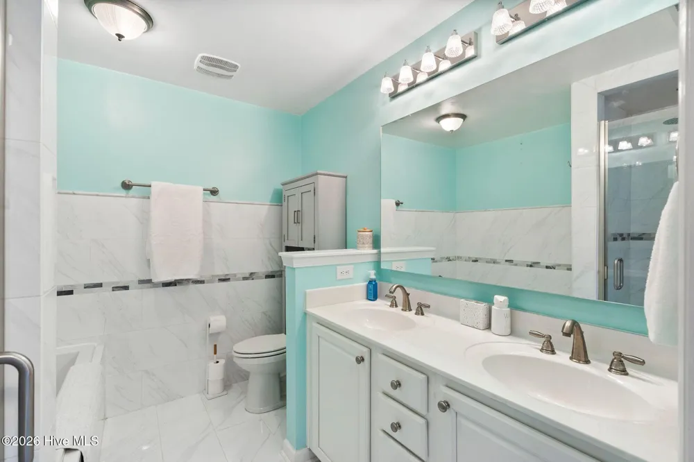 707 E Chatman Drive NW Calabash, NC 28467