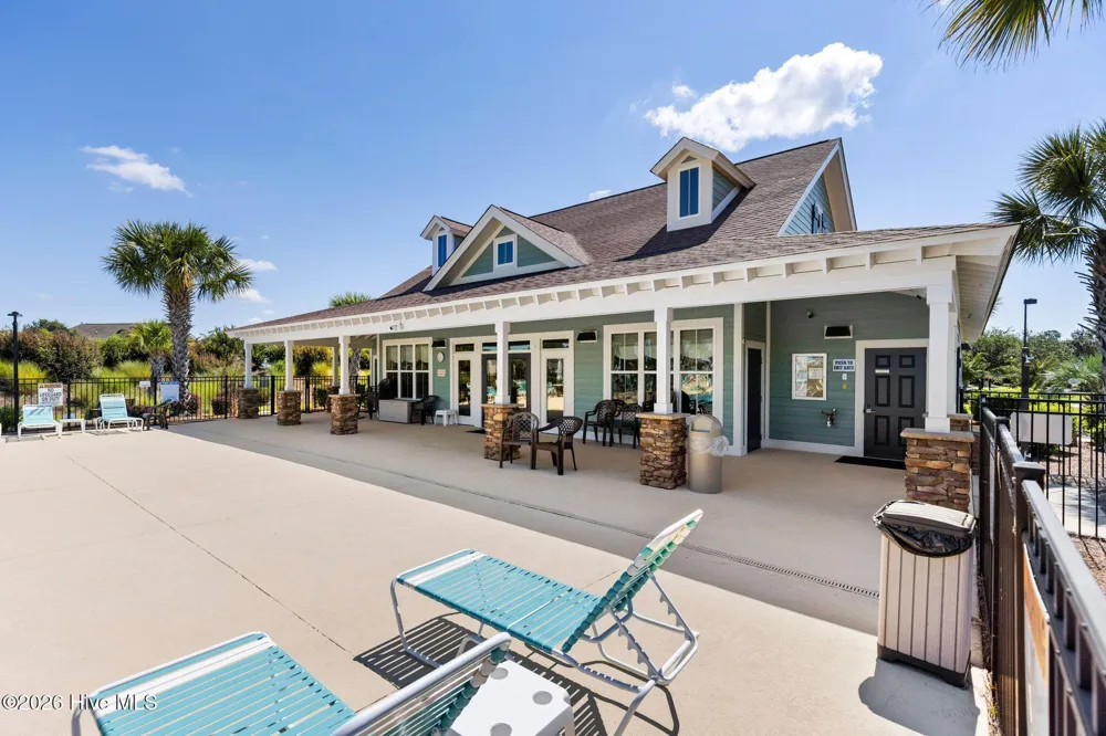 707 E Chatman Drive NW Calabash, NC 28467
